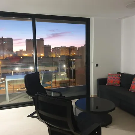 Lhome דירה