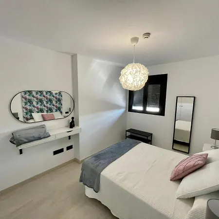 Lhome Apartment Cadiz