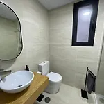 Lhome דירה *
