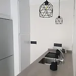 Lhome דירה