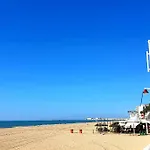 Lhome Cadiz